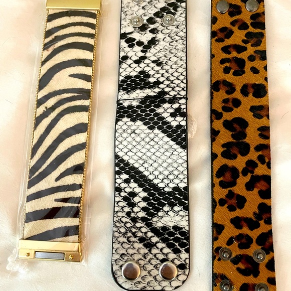 Cuff bracelet - Picture 2 of 2